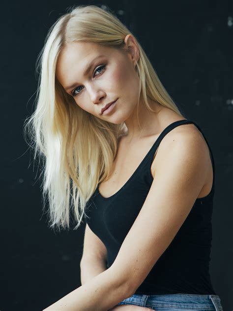 Rate Norwegian Model Sara Skjoldnes