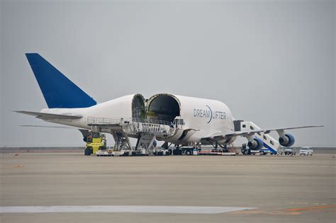 Boeing747 400lcf Large Cargo Freighter Boeing747 400lcf Flickr
