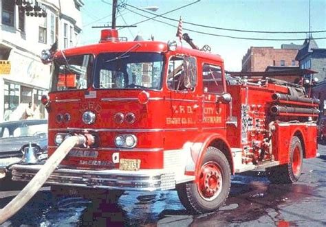 Newark Nj Fire Department Engine 6 1967 Ward Lafrance Pumper Fire