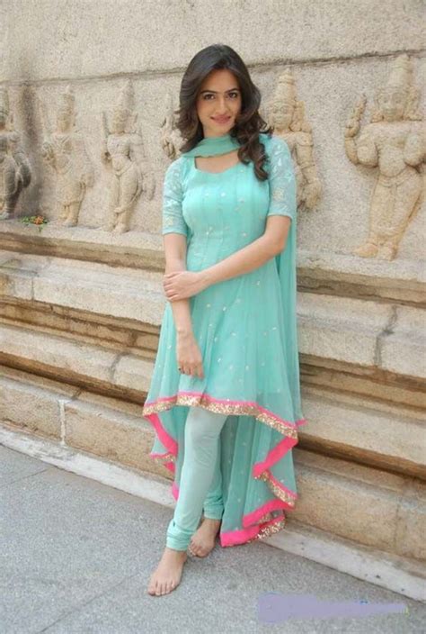 Girls Shalwar Kameez Fashion Indian Wedding Guest Dress Pakistani