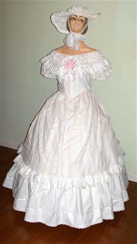 1860's ball gown made using truly victorian patterns. 1860's Ball Gowns