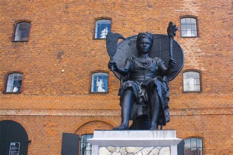 I Am Queen Mary Statue In Copenhagen Denmark Stock Editorial Photo