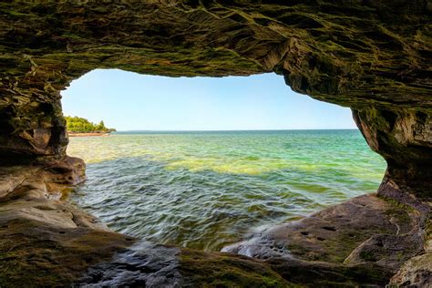 Michigan Nut Photography Caves And Coves Exploring Michigans Lake