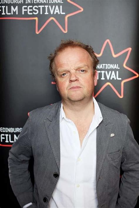 Male Celebrities Who Are 5’4" Tall