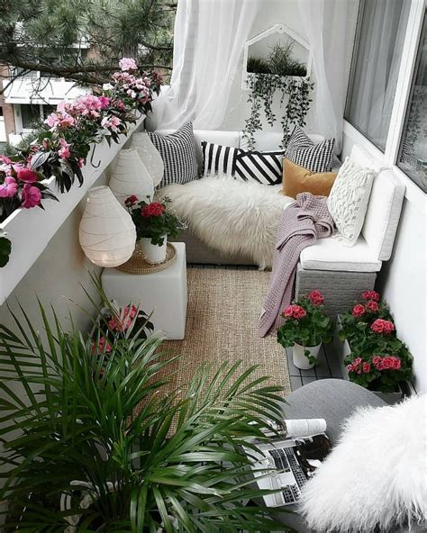 40 Cozy Balcony Ideas And Decor Inspiration 2019 Page 15 Of 41 My Blog