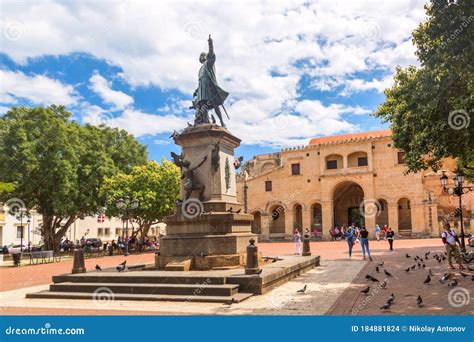 Santo Domingo Dominican Republic March 2020 Columbus Statue And