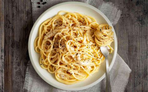 Easy Authentic Italian Cacio E Pepe Pasta Recipe