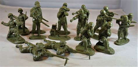 Classic Toy Soldiers World War Ii Us Infantry Set 2 Green Micshauns