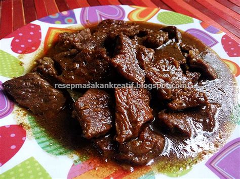 Makanan paling mahal di warung ini ditawarkan dengan harga 30 ribuan saja. Resep Semur Daging Sapi Betawi Empuk Citarasa Spesial ...