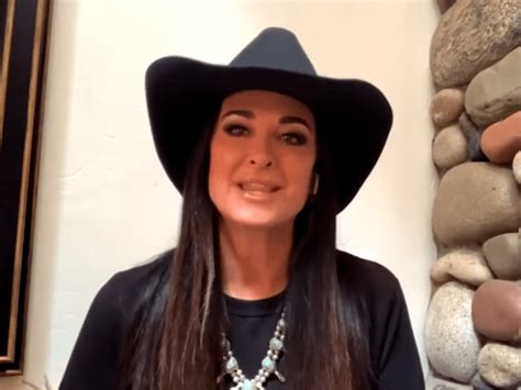 kyle richards claps back at jill zarin shade my marriage isn t cursed the hollywood gossip