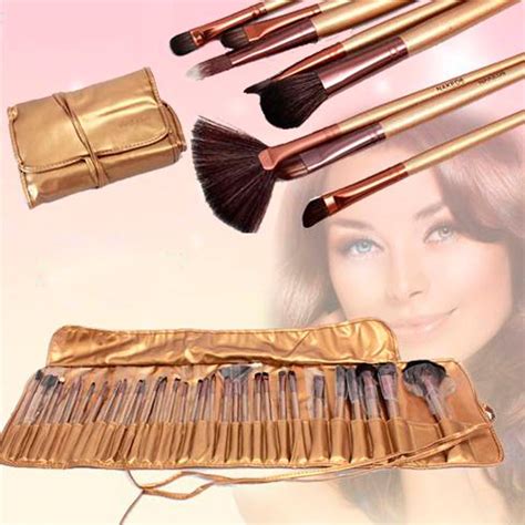 Makeup Sets 24 Pieces Naked 3 Make Up Brushes Set Was Listed For R159
