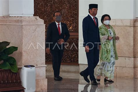 Presiden Jokowi Lantik Azwar Anas Sebagai Menpan Rb Antara Foto