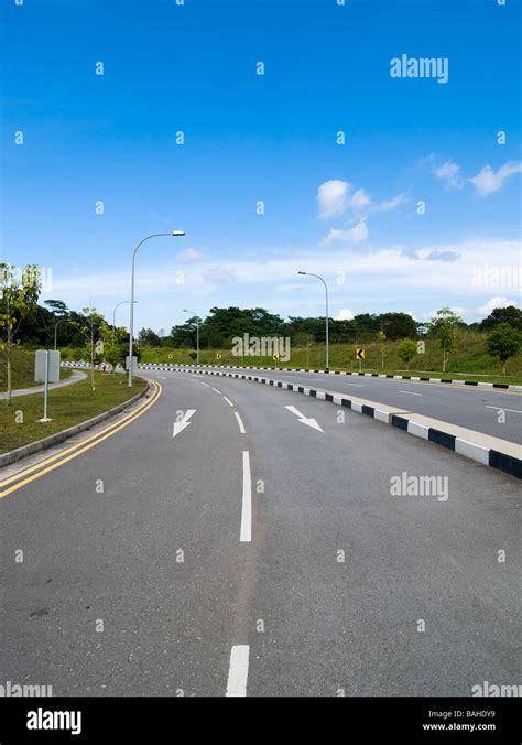Road Divider Stock Photos And Road Divider Stock Images Alamy
