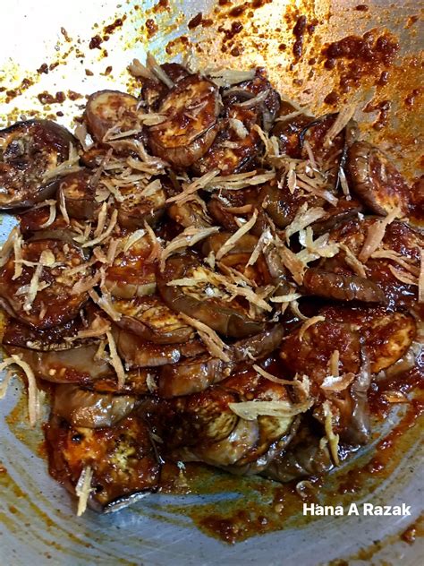 15 fakta seputar terong, ketahui cara pilih dan tips masaknya. Cara untuk membuat Sambal Terung Berlada Ikan Bilis Garing ...