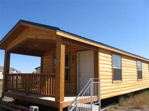 Mobile homes have improved greatly since their inception and some now look almost identical to traditional homes. canyon-american-home-store-single-wide-homes-pocatello ...
