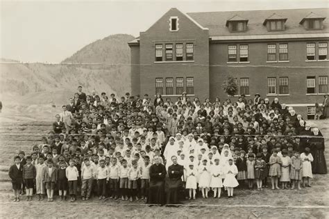 Residential School Photos Show Canada's Grim Legacy of Cultural Erasure - The New York Times