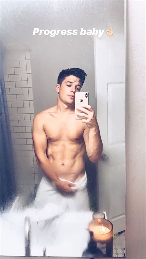 Pin By Mah On Sean Odonnell O Donnell Celebrity Crush Selfie