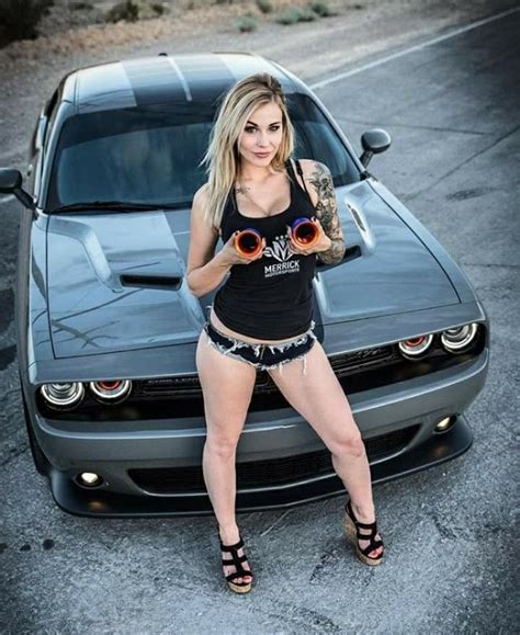 Pin On Sexy Women In Cars Sexis Mujeres En Carros
