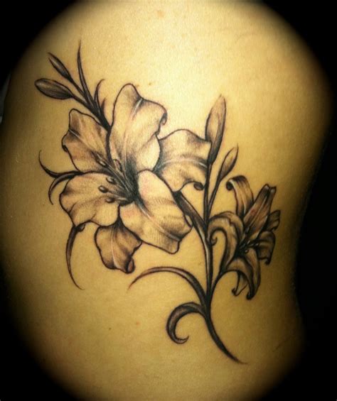 Aiz Tattoo Gallery Black Flower Tattoo For Girls Girls Flowers Tattoos