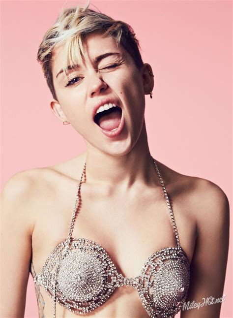 Image Gallery For Miley Cyrus Bangerz Tour Filmaffinity