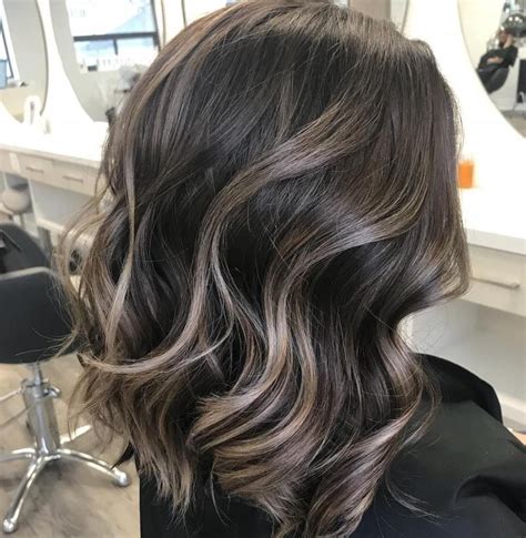 This is one of the great shades of grey highlights that are perfect for a party look. 60 Ideas of Gray and Silver Highlights on Brown Hair ...
