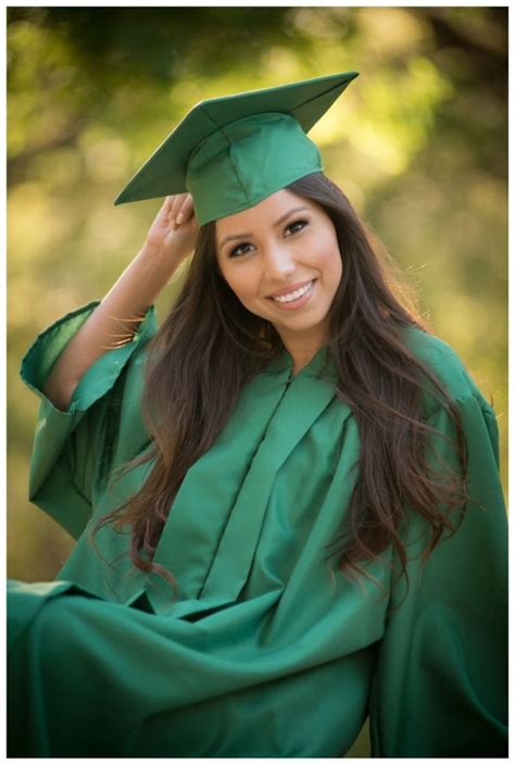 46 Best Graduation Photography Ideas BERGAYO Cap And Gown Pictures