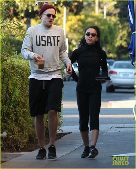 Robert Pattinson Grabs Fka Twigs Butt During Pda Filled Outing Photo