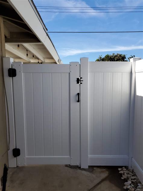 Single Swing Gates Custom Vinyl Gates In Anaheim Ag Vinyl Fencing