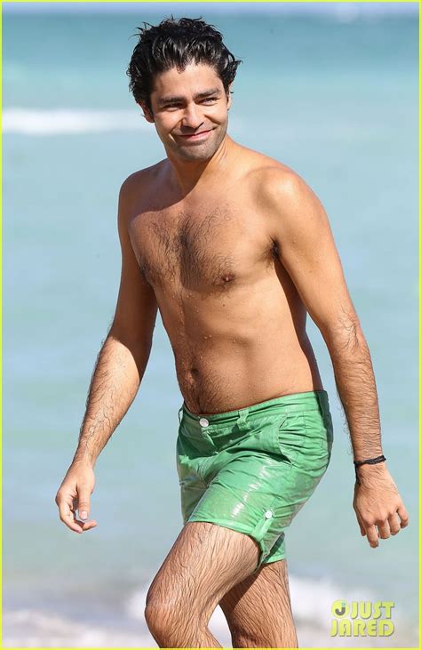 Adrian Grenier Gets Shirtless Wet In Miami Photo Adrian