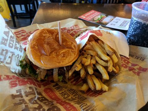 Epic Burger Chicago Illinois 60642 Top Brunch Spots