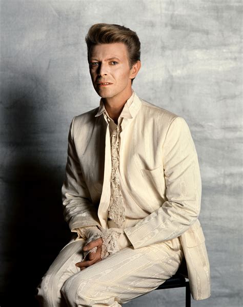 Never before seen images of David Bowie from three iconic British ...