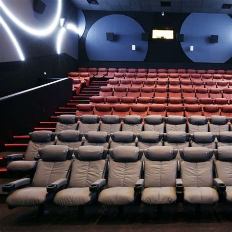 Ratings by 189 tgv cinemas sdn bhd employees. Fauteuil de cinéma en tissu - PREMIUM OPUS - FERCO SEATING ...