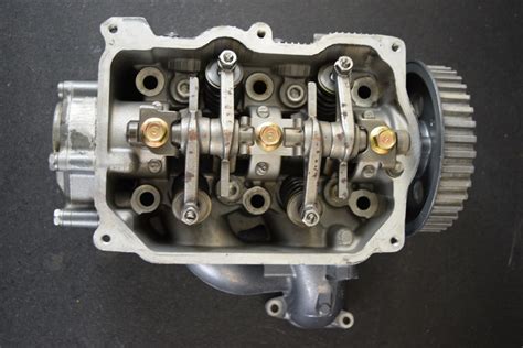 2000 2001 And 2004 2006 And Up Yamaha Cylinder Head 65w 11111 02 94 25 Hp 4