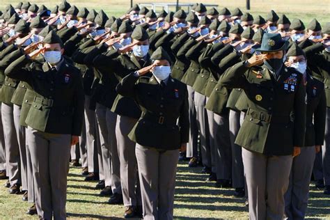 Army Rolls Out Army Green Uniform Wear Guidelines Renames Combat Patch