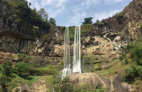 10 Best Waterfalls Near Indore That You Can Visit In 2024