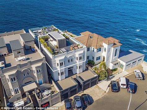 Mentalist Actor Simon Baker Puts His Lavish Bondi Penthouse Property On