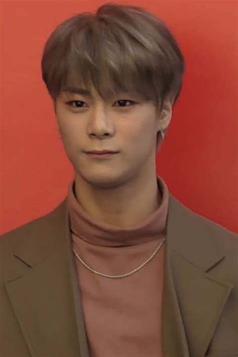 Moonbin Of K Pop Band Astro Dead At 25 Twitter Mourns Late Artist