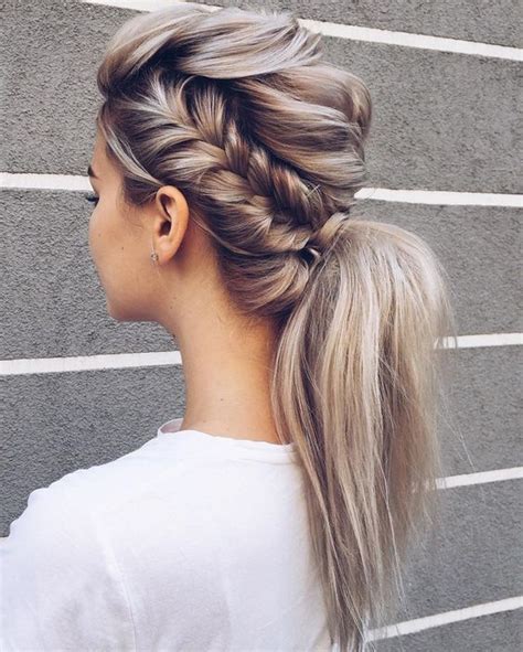 Cara delevingne's romantic side plait from paris fashion week is perfect for special occasions. 10 Cute Easy Ponytail Hairstyles for Women - Long Hair ...