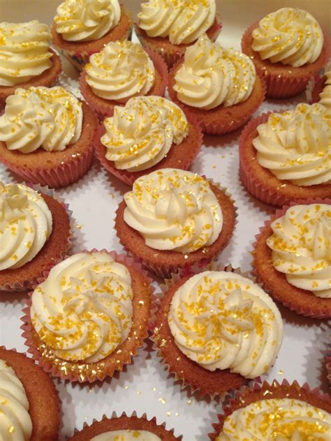 Mini Cupcakes With Gold Sprinkles Baking Desserts Mini Cupcakes