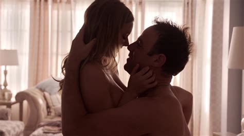 Nude Video Celebs Julianna Guill Sexy Girlfriends Guide To Divorce S01e02 2014
