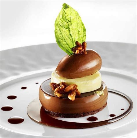 Chocolat Desserts à Lassiette Dessert Gastronomique Gastronomie