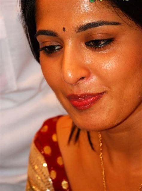 Anushka Shetty Hot Masala Pics ~ Masala Actress