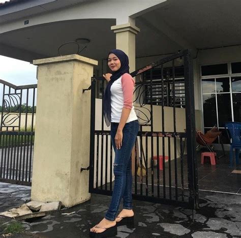 Marka Melayu Sedap In 2021 Myanmar Women Girl Hijab Hijab Fashionista