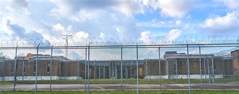A Brief History Of The Us Prison System Prison Jail Inmate