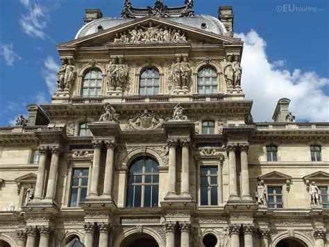 RHS Caryatids statues on Pavillon Richelieu in Paris - Page 747