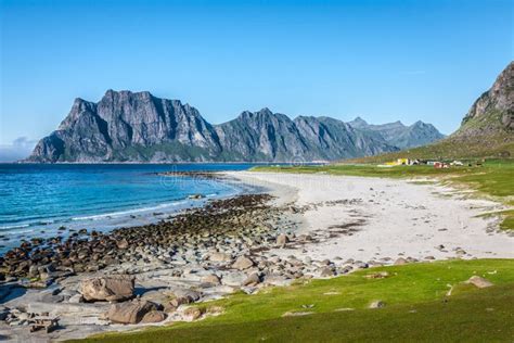Schöne Ansicht Zu Eggum Strand In Norwegen Lofoten Inseln Stockbild