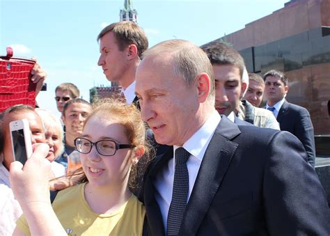 Hd Wallpaper Vladimir Putin Self Girl Red Square Glasses The President Of The Wallpaper