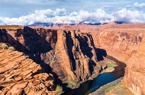 Premium Photo Horseshoe Bend Of The Colorado River In Glen Canyon