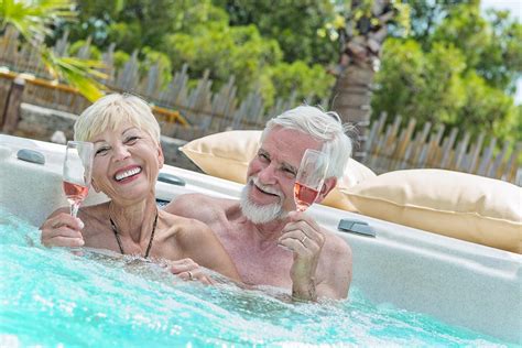 5 Ways Minneapolis Hot Tub Owners Can Enjoy Summer Cal Spas Mn