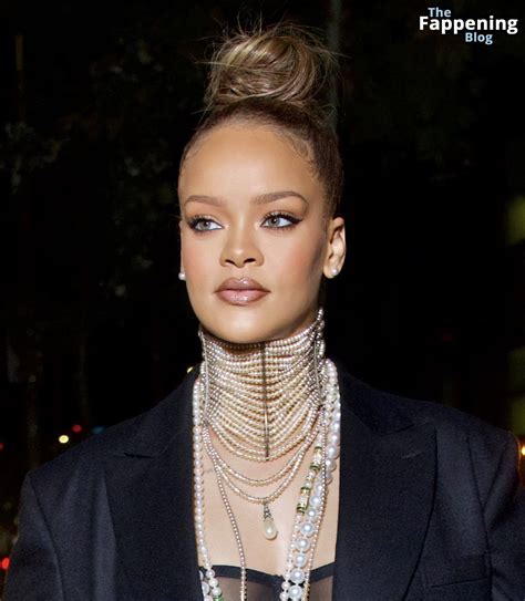 Rihanna Shows Off Her Sexy Tits In A Sheer Bra 21 Photos Onlyfans